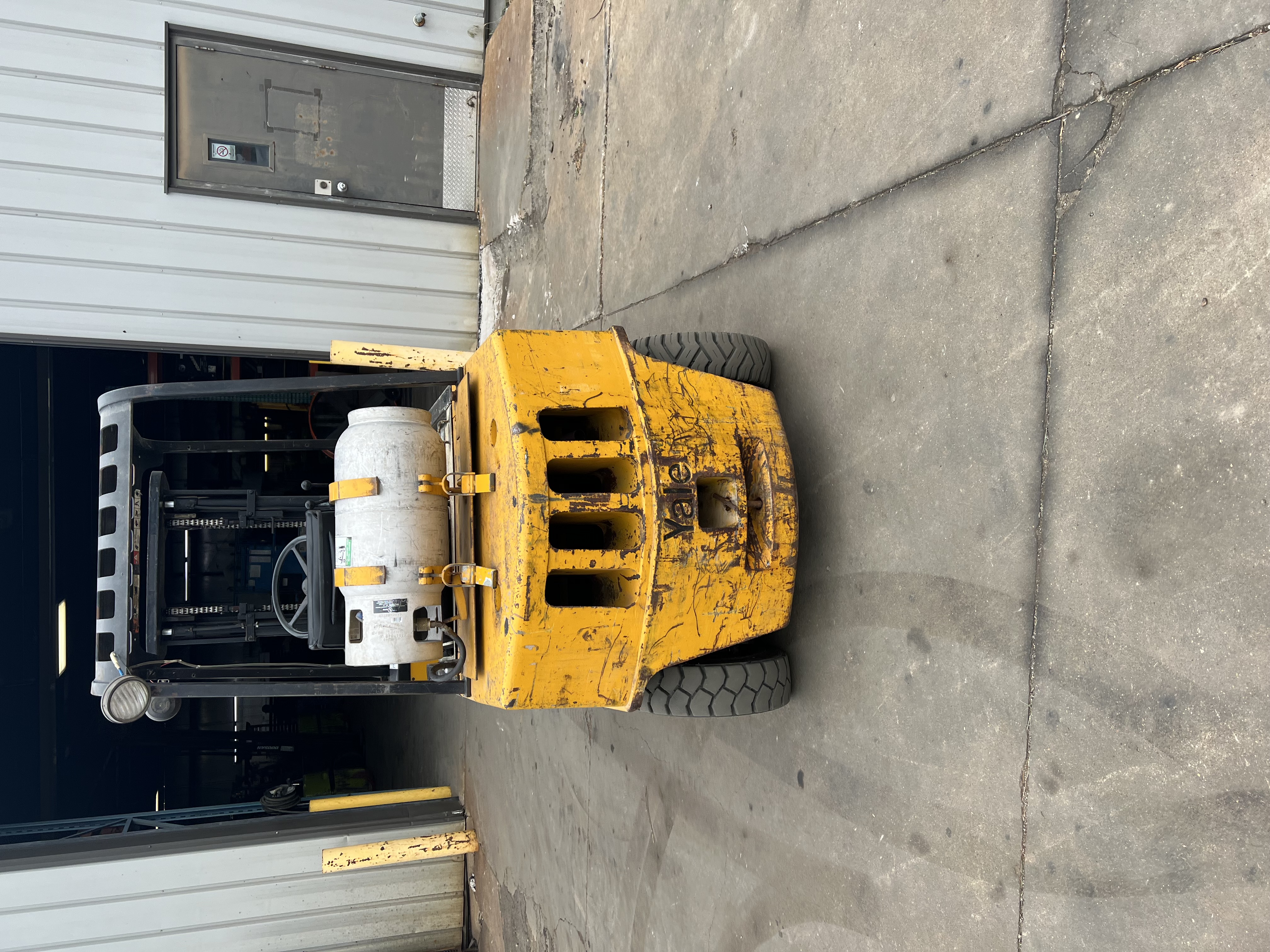 Primary display photo for 1986 Yale GLP050 IC Pneumatic Tire
